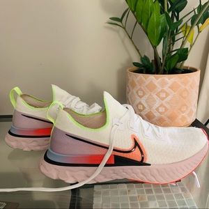 Nike Flyknit Infinity Run